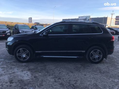 Volkswagen Touareg 2012 черный - фото 20