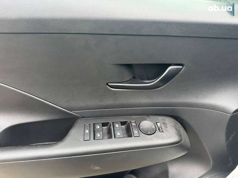 Hyundai Kona Electric 2024 - фото 9