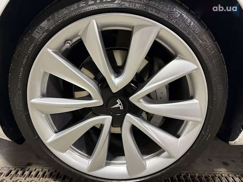 Tesla Model 3 2019 - фото 12