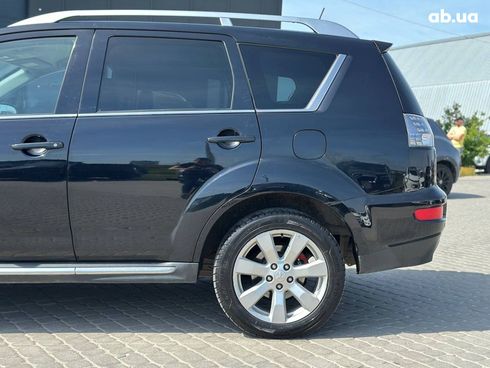 Mitsubishi Outlander XL 2010 черный - фото 5
