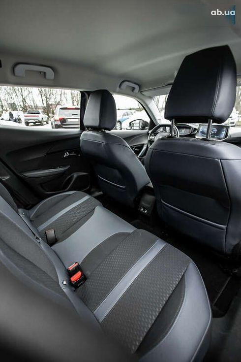 Peugeot e-2008 2020 - фото 12