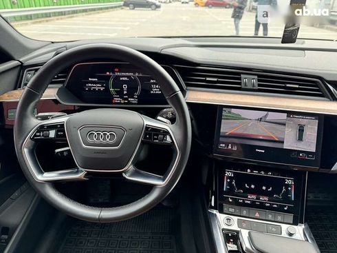 Audi E-Tron 2022 - фото 10