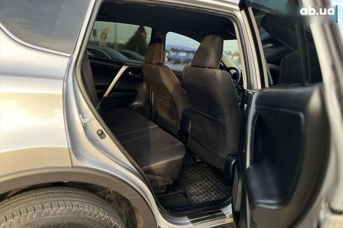Toyota RAV4 2016 - фото 12