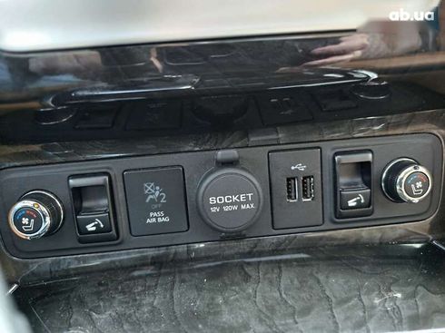 Infiniti QX80 2017 - фото 29