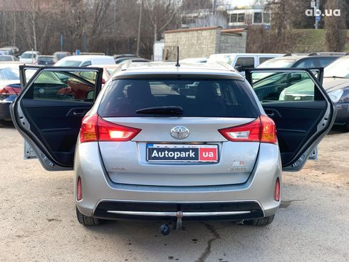 Toyota Auris 2014 серый - фото 15