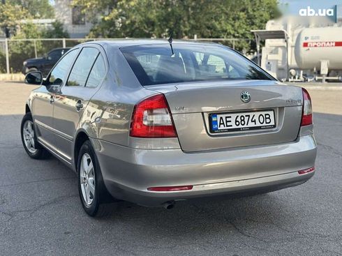 Skoda Octavia 2012 - фото 3