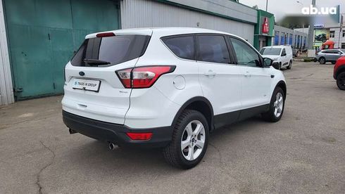 Ford Kuga 2017 - фото 12