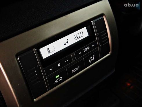 Lexus GX 2010 - фото 17