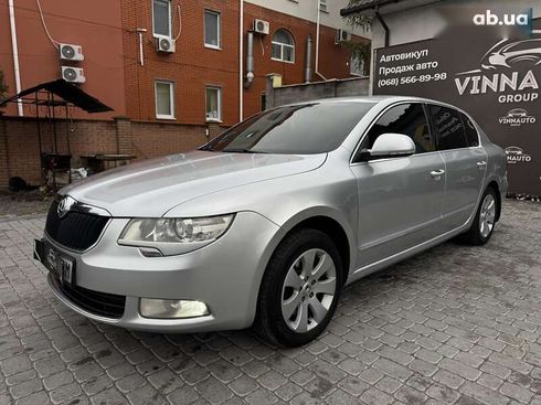 Skoda Superb 2012 - фото 11