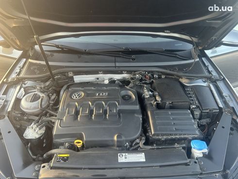 Volkswagen Passat 2016 серый - фото 8