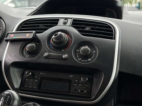 Renault Kangoo 2019 - фото 17