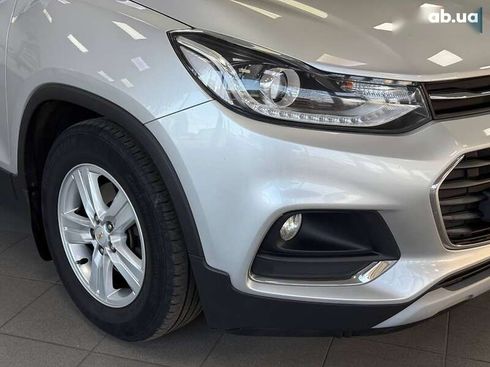 Chevrolet Tracker 2017 - фото 3