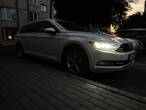 Volkswagen Passat 2015 белый - фото 9
