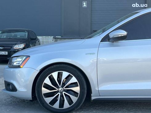 Volkswagen Jetta 2013 серый - фото 6