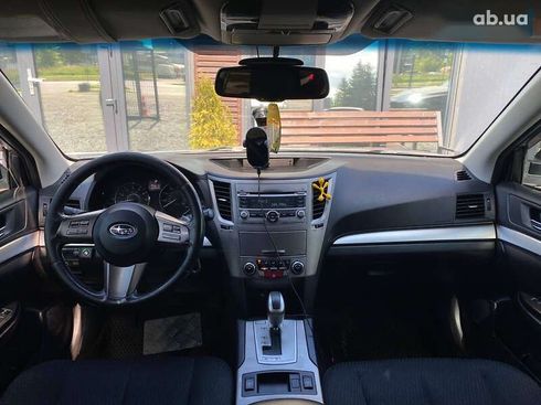 Subaru Outback 2010 - фото 16