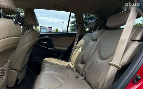 Toyota RAV4 2012 - фото 11