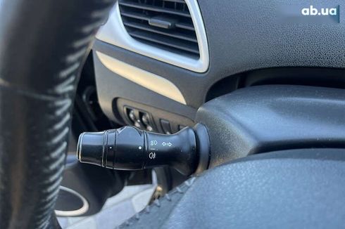 Renault Scenic 2010 - фото 22