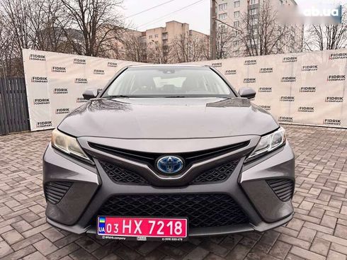 Toyota Camry 2020 - фото 7