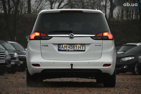 Opel Zafira 2014 - фото 9