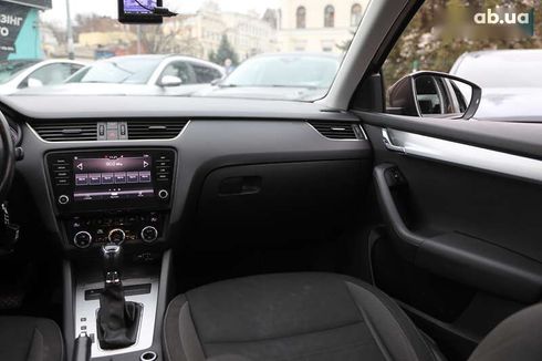 Skoda Octavia 2018 - фото 13