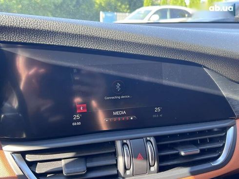 Alfa Romeo Giulia 2018 - фото 23