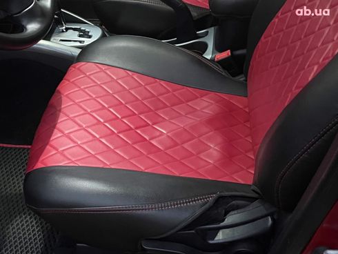 Mitsubishi Outlander 2010 красный - фото 28