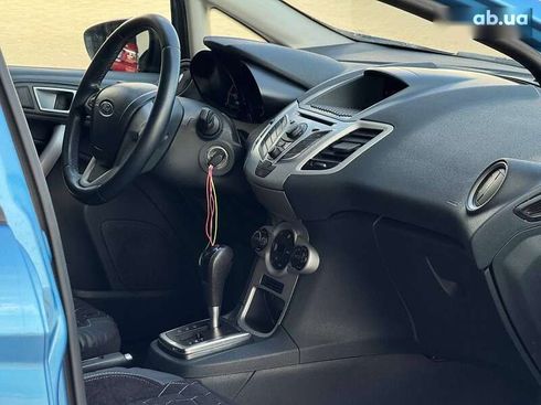 Ford Fiesta 2011 - фото 23