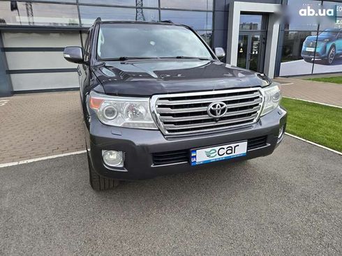 Toyota Land Cruiser 2012 - фото 6