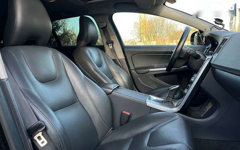 Volvo V60 2014 - фото 20