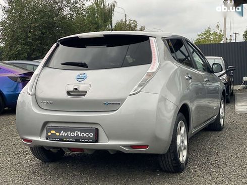 Nissan Leaf 2017 - фото 19