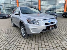 Купити Toyota бу в Україні - купити на Автобазарі