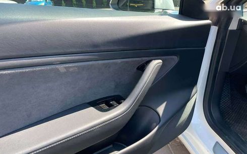 Tesla Model 3 2020 - фото 7