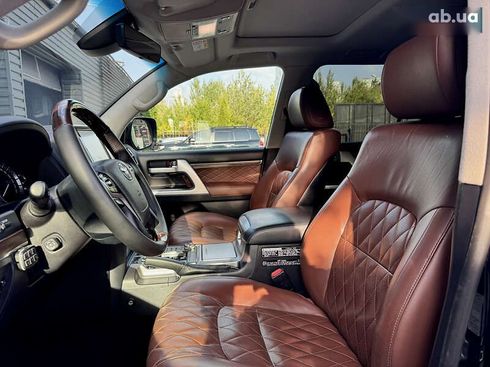 Toyota Land Cruiser 2016 - фото 24