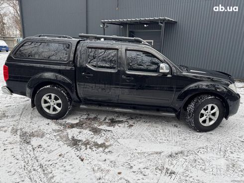 Nissan Navara 2012 черный - фото 5