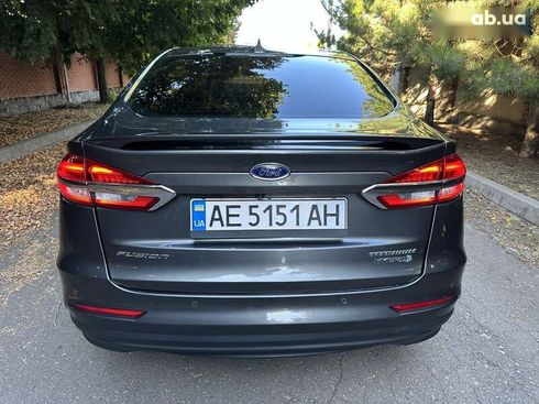 Ford Fusion 2019 - фото 19