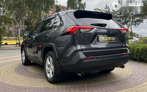 Toyota RAV4 2020 - фото 5