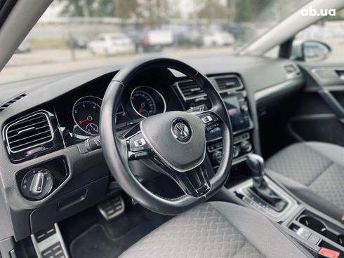 Volkswagen Golf 2018 серебристый - фото 12