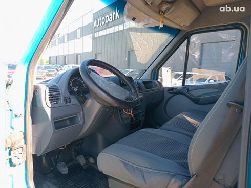 Mercedes-Benz Sprinter 313 2004 зеленый - фото 11