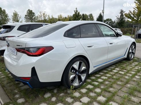 BMW i4 2022 - фото 2