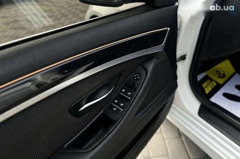 BMW 5 серия 2011 - фото 18