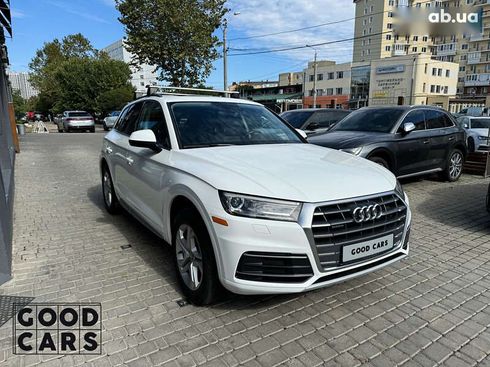 Audi Q5 2017 - фото 6