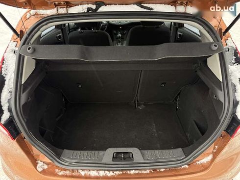 Ford Fiesta 2016 - фото 25