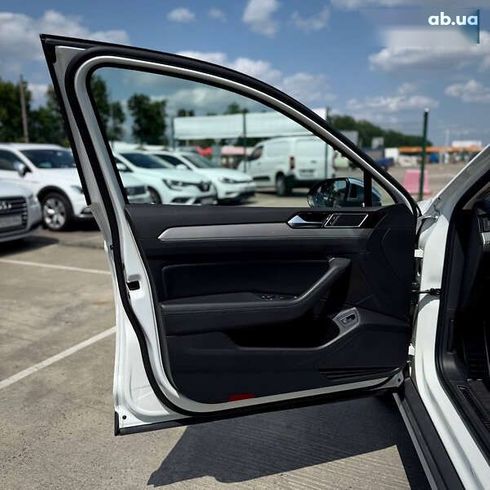 Volkswagen passat alltrack 2018 - фото 19