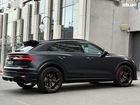 Audi RS Q8 2020 - фото 26