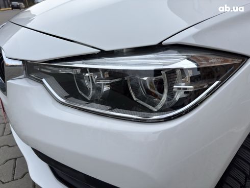 BMW 3 серия 2017 белый - фото 14