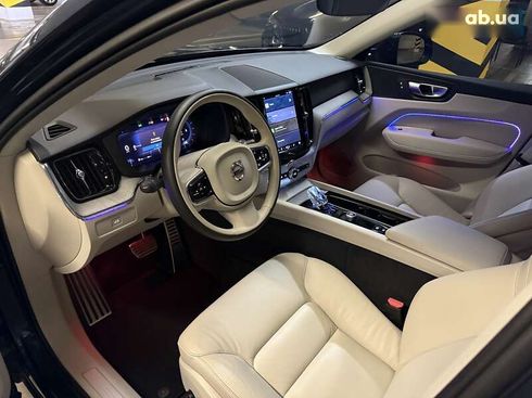 Volvo XC60 2023 - фото 12