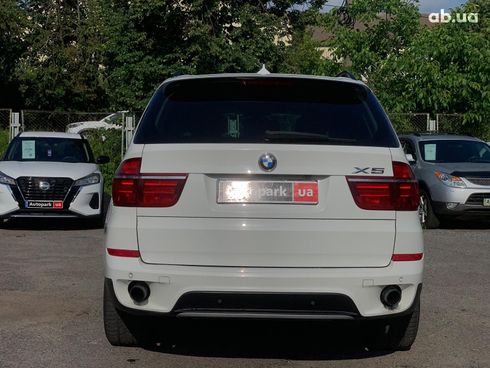 BMW X5 2013 белый - фото 6