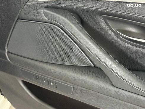 BMW 5 серия 2016 белый - фото 19