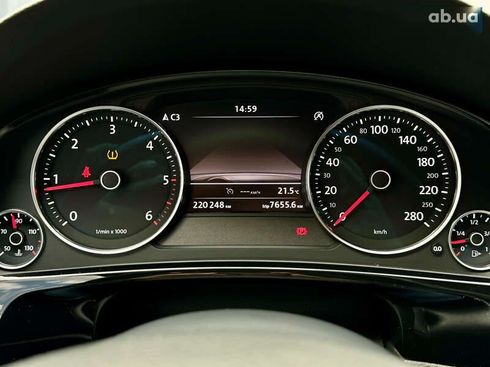 Volkswagen Touareg 2016 - фото 29