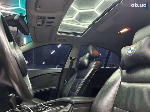 BMW 5 серия 2004 - фото 11